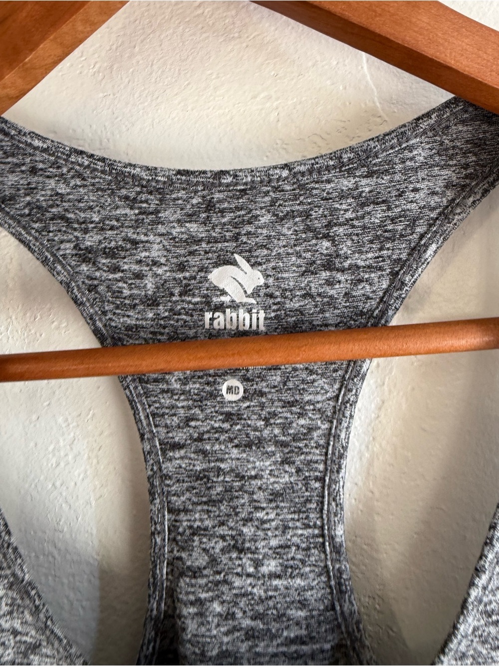 rabbit Women's EZ Tank Heathered Charcoal Running Top Medium - Picture 3 of 6